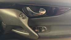 Nissan Qashqai 1.3 DiG-T 160 Acenta Premium 5dr Petrol Hatchback